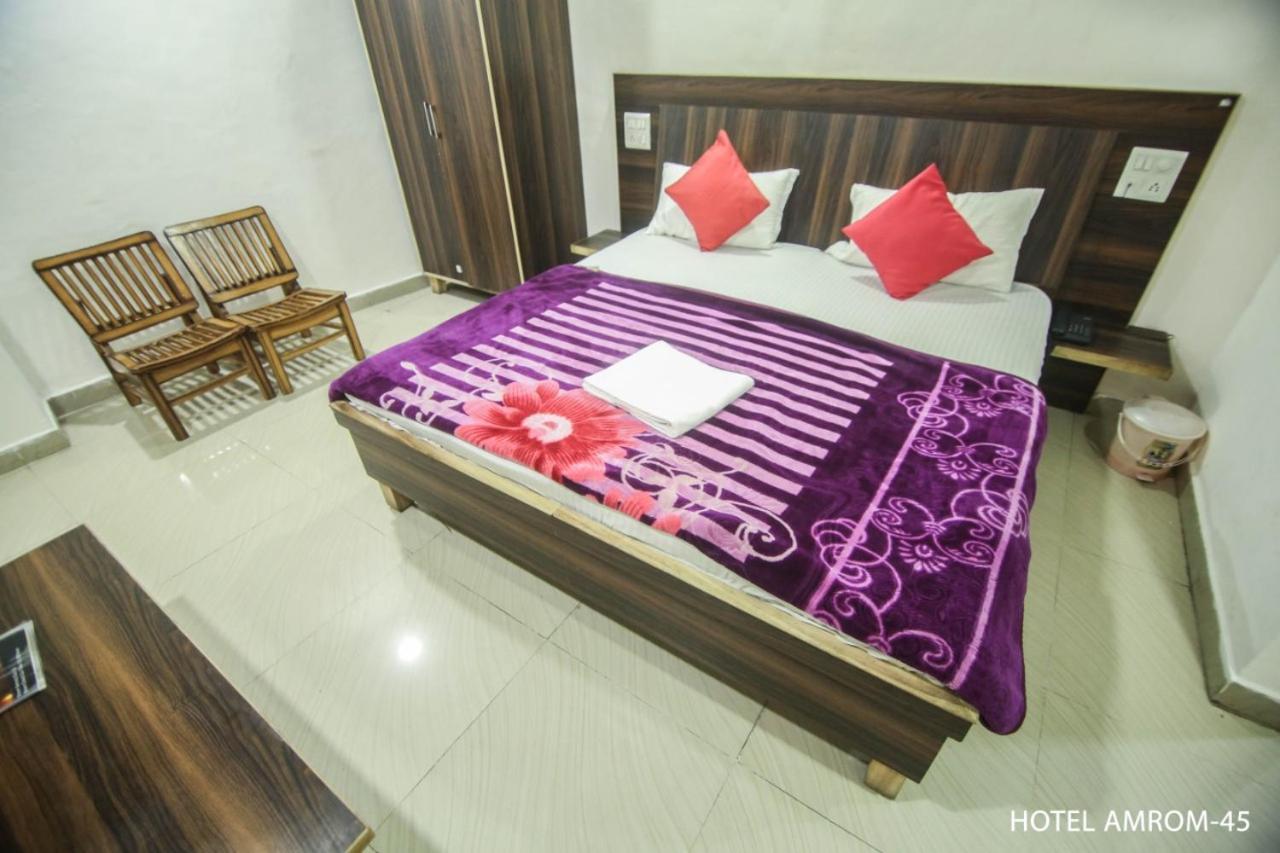 Hotel Amron45 Chandīgarh Екстериор снимка